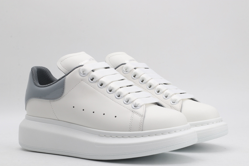 MCQUEEN OVERSIZED SNEAKER