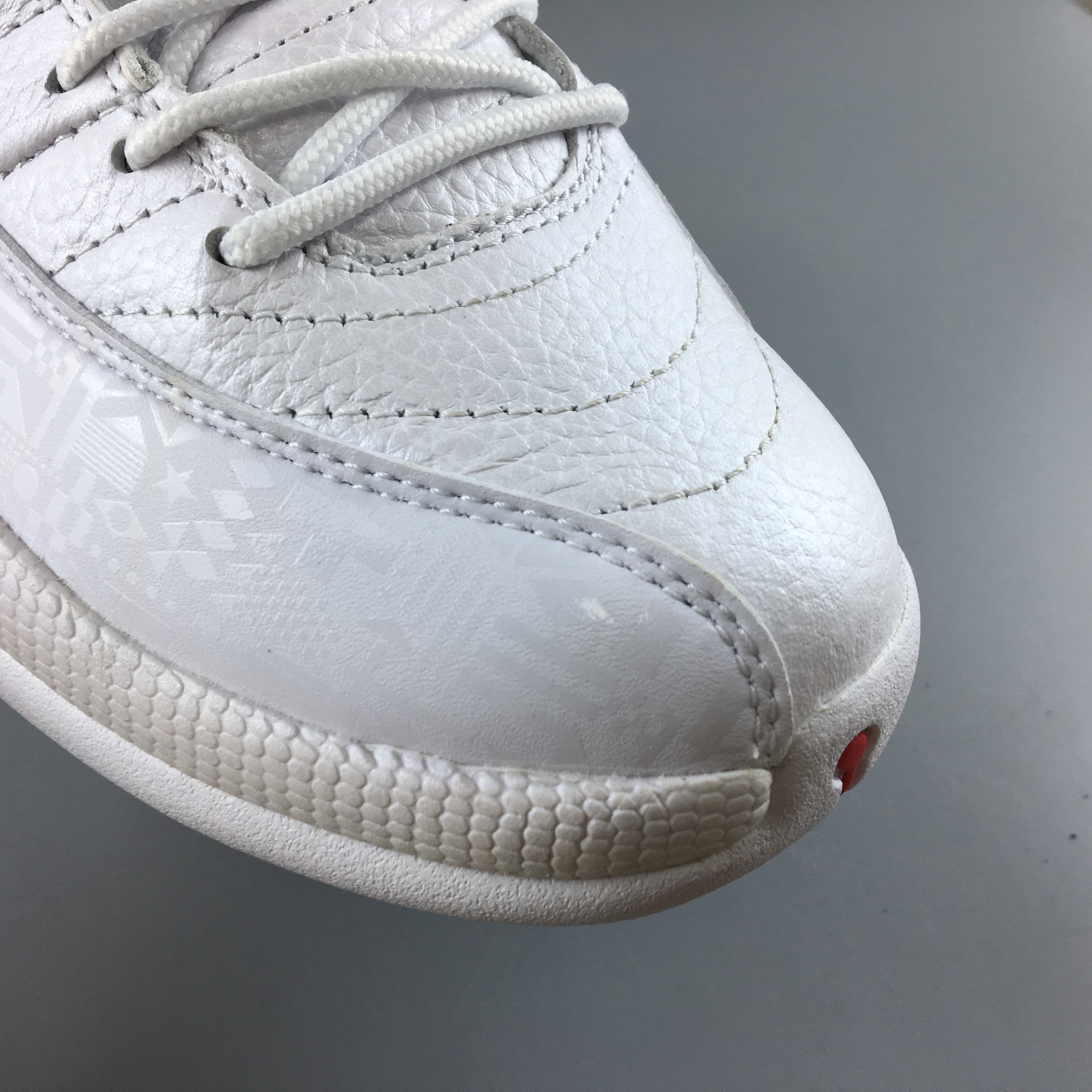 Air Jordan 12 Retro Hyper Royal AO6068-004