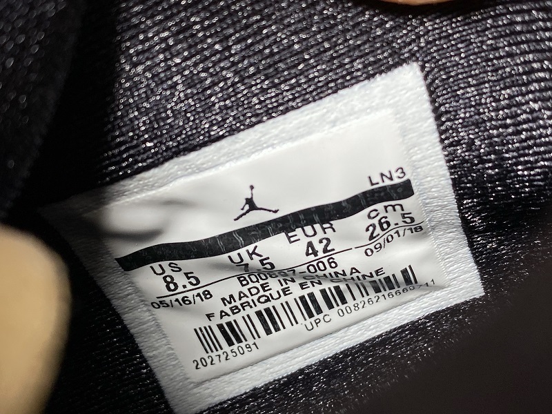 Air Jordan 4 Retro