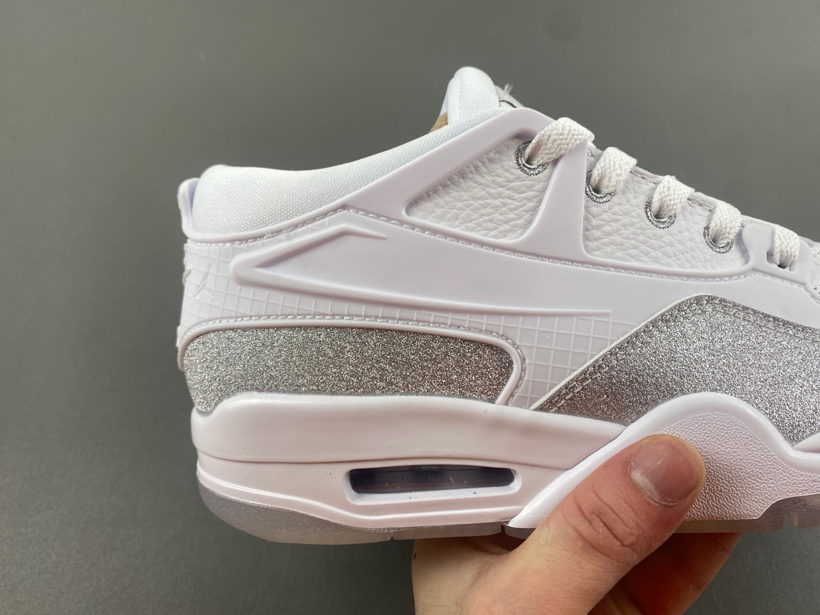 Air Jordan 4 RM  HQ3441-111