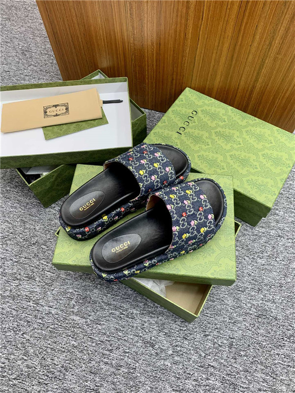 GUCCI WOMEN
