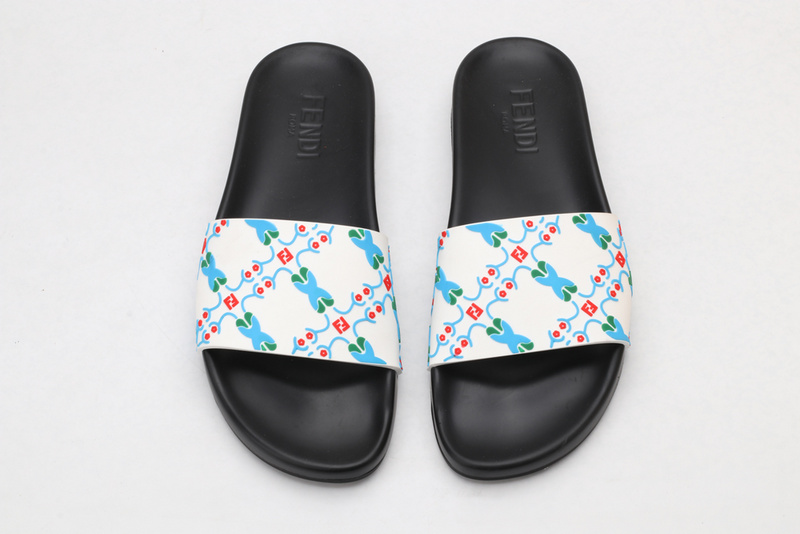 FEN* Slippers
