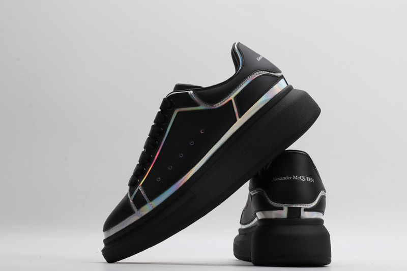 MCQUEEN OVERSIZED SNEAKER