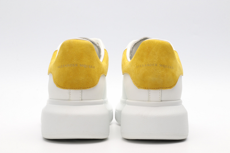 MCQUEEN OVERSIZED SNEAKER