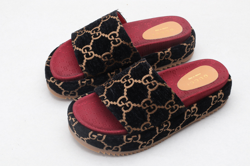 GUCCI WOMEN