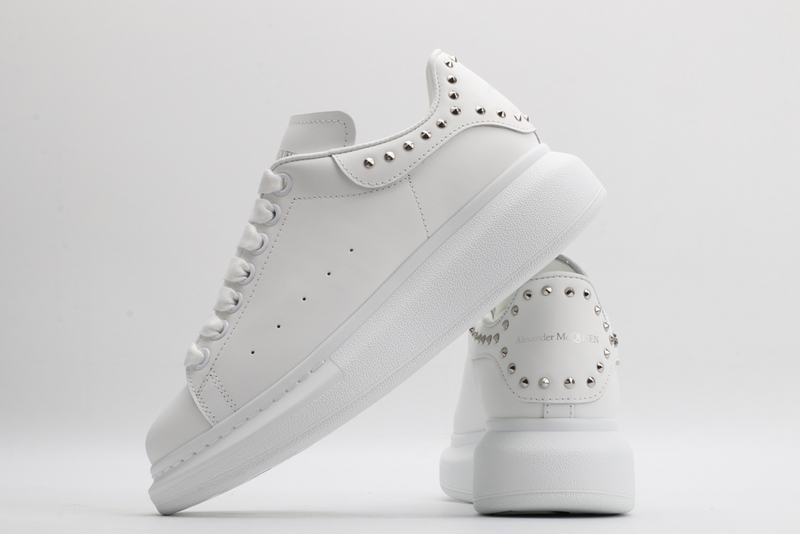 MCQUEEN OVERSIZED SNEAKER