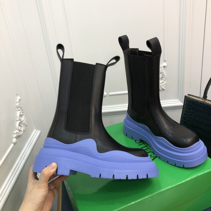 b0tte*a Ven*ta tire leather ankle boots