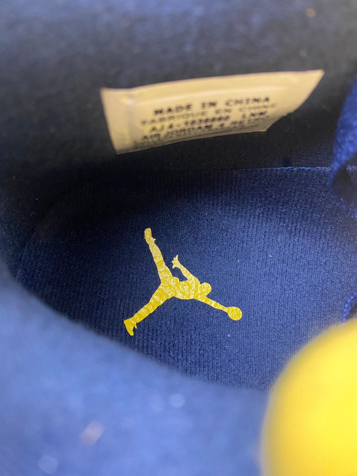 Air Jordan 4 Retro