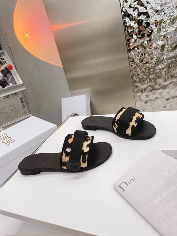 DIOR EVOLUTION SANDAL
