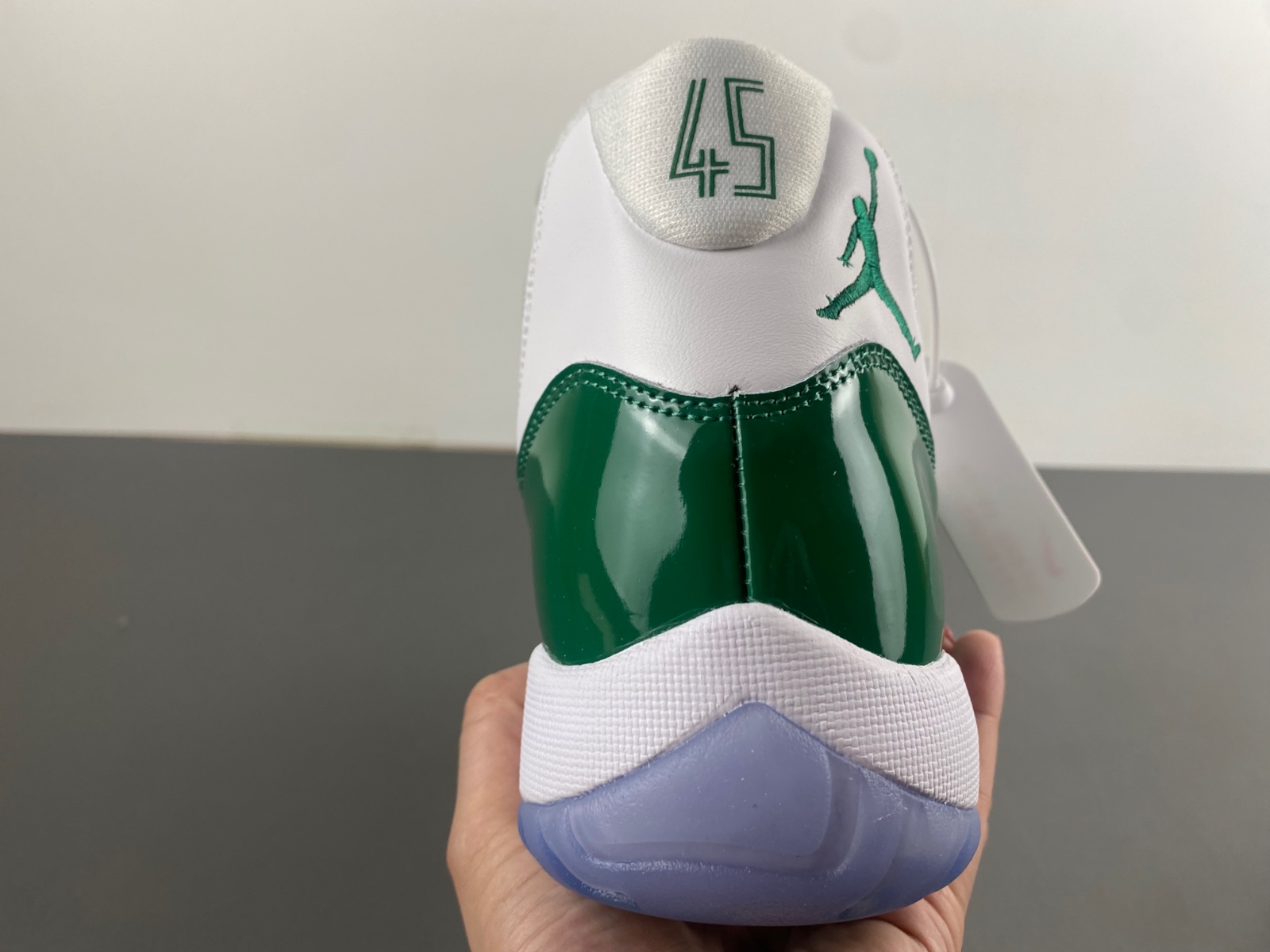 Air Jordan 11  CT8012-113