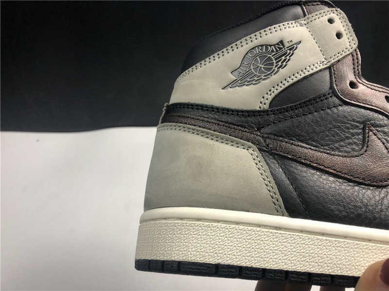 Air Jordan 1 Retro High OG "Light Army" 555088-033