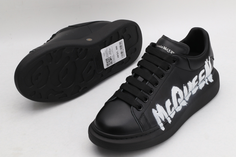 MCQUEEN OVERSIZED SNEAKER