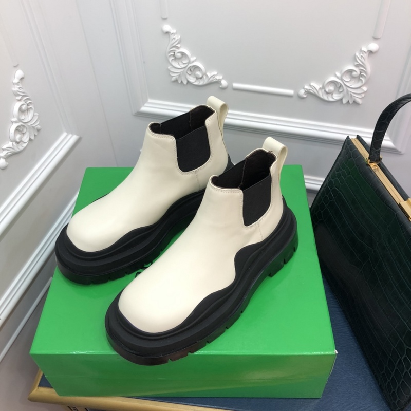 b0tte*a Ven*ta tire leather ankle boots