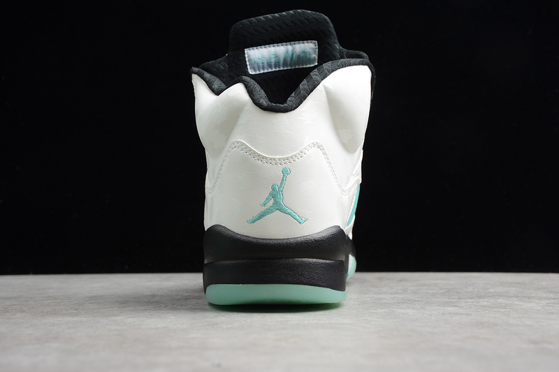Air Jordan 5 Retro 