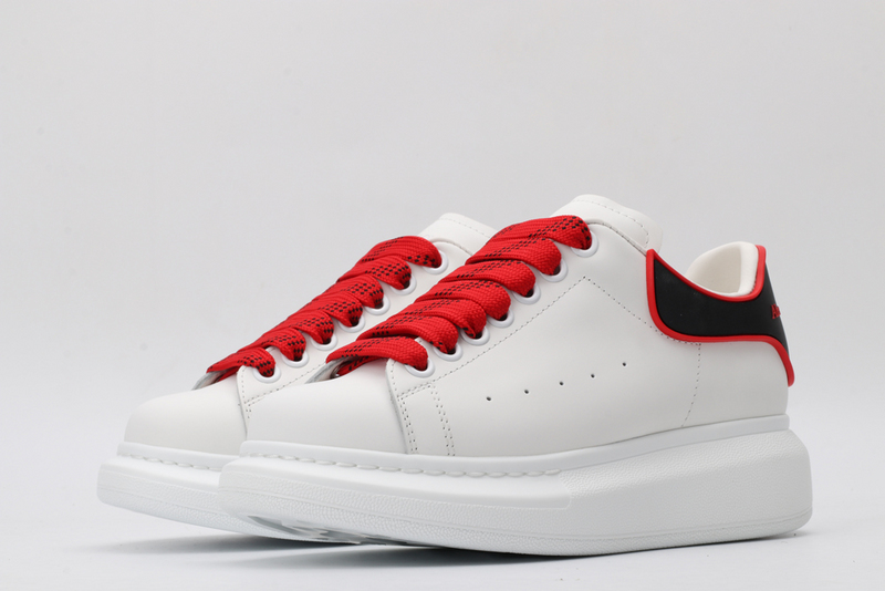 MCQUEEN OVERSIZED SNEAKER
