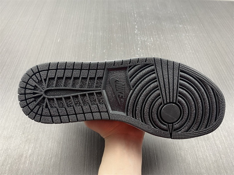 Air Jordan 1 Low