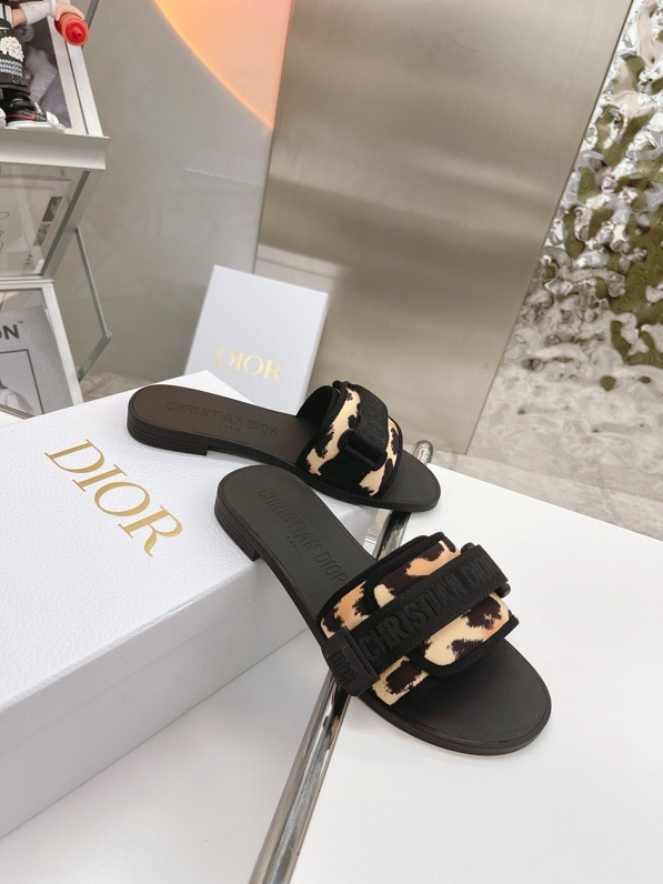 DIOR EVOLUTION SANDAL
