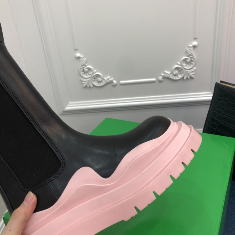 b0tte*a Ven*ta tire leather ankle boots