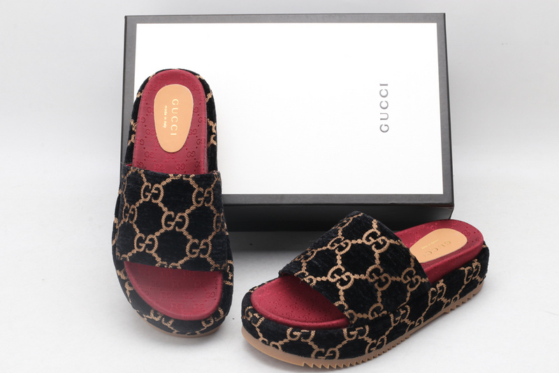 GUCCI WOMEN