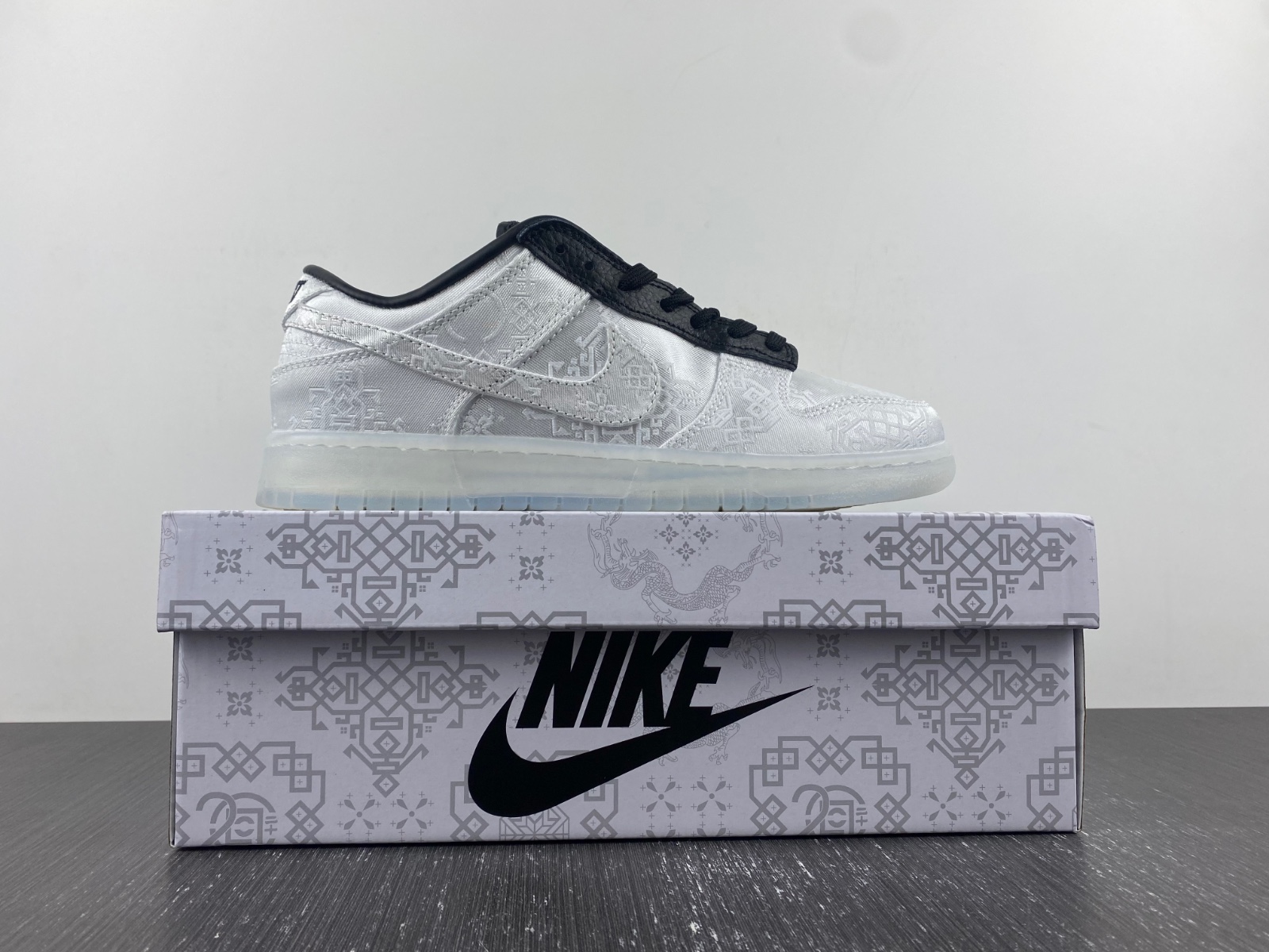 CLOT x fragment x Nike Dunk Low FN0315-110