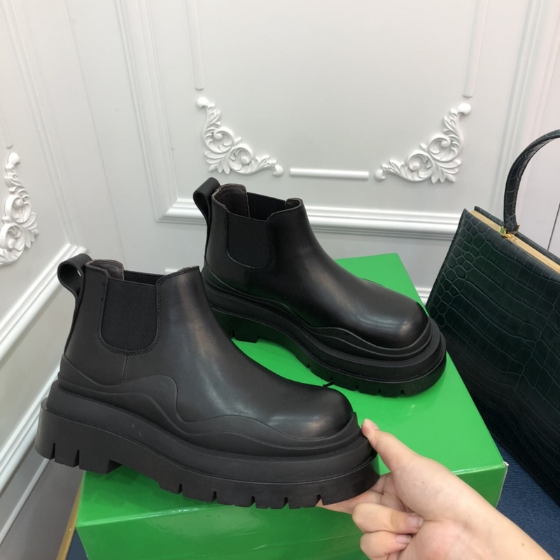 b0tte*a Ven*ta tire leather ankle boots
