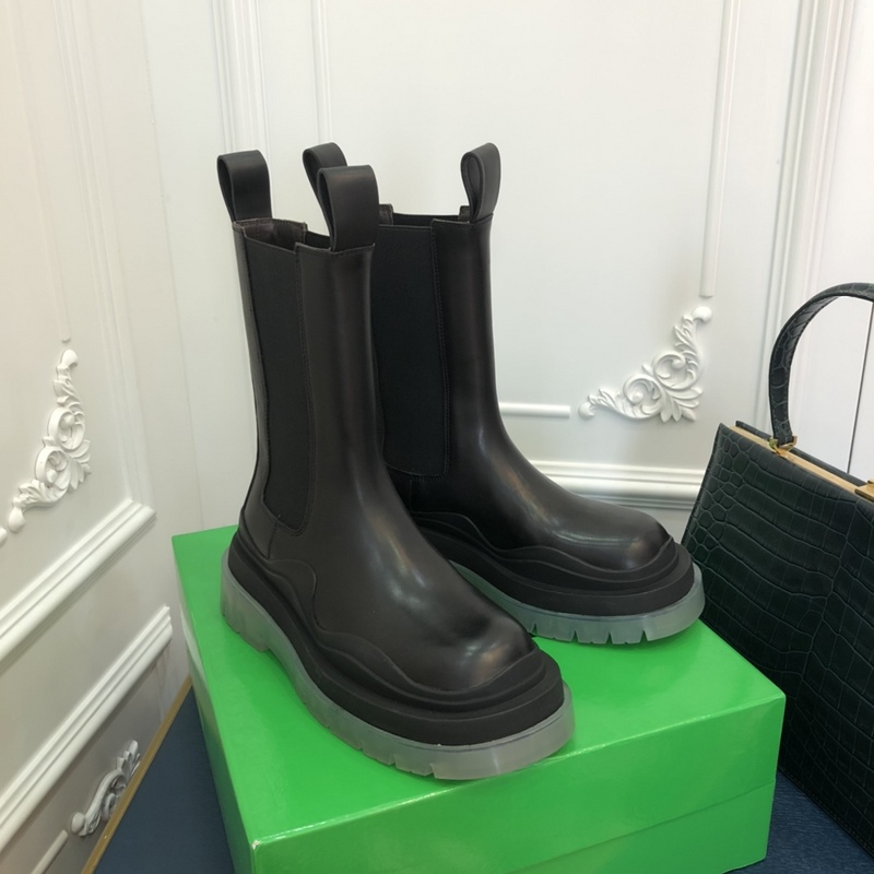 b0tte*a Ven*ta tire leather ankle boots