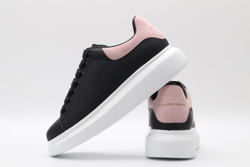 MCQUEEN OVERSIZED SNEAKER