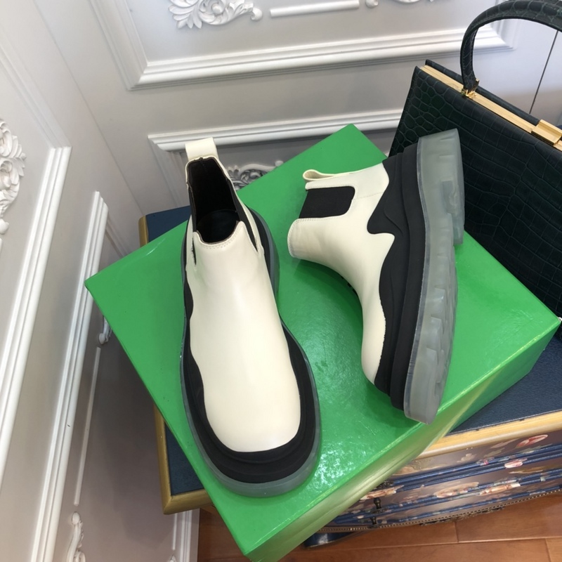 b0tte*a Ven*ta tire leather ankle boots