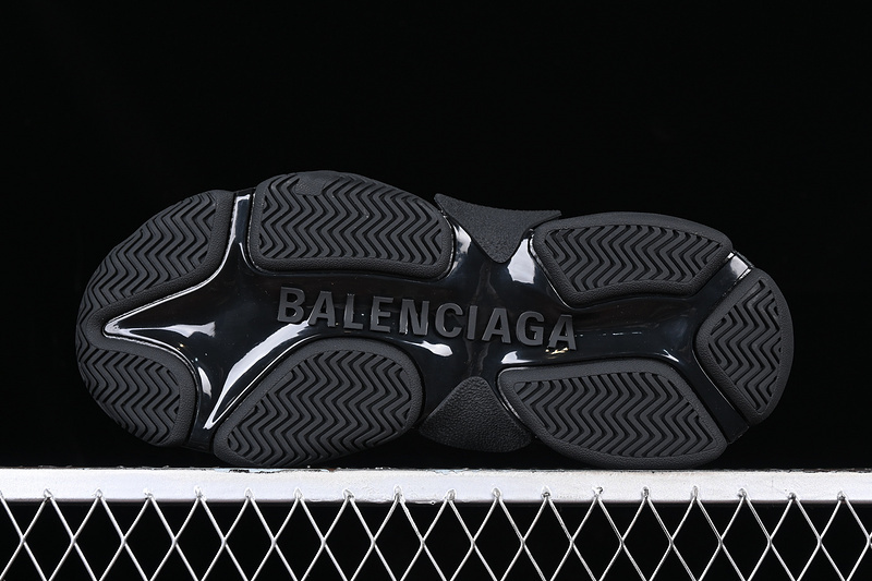 Balenciaga TRIPLE S TRAINER