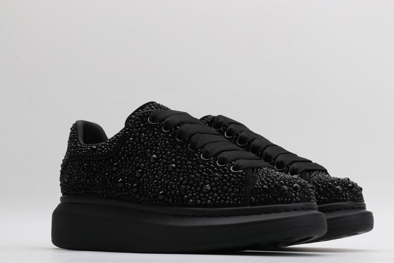 MCQUEEN OVERSIZED SNEAKER