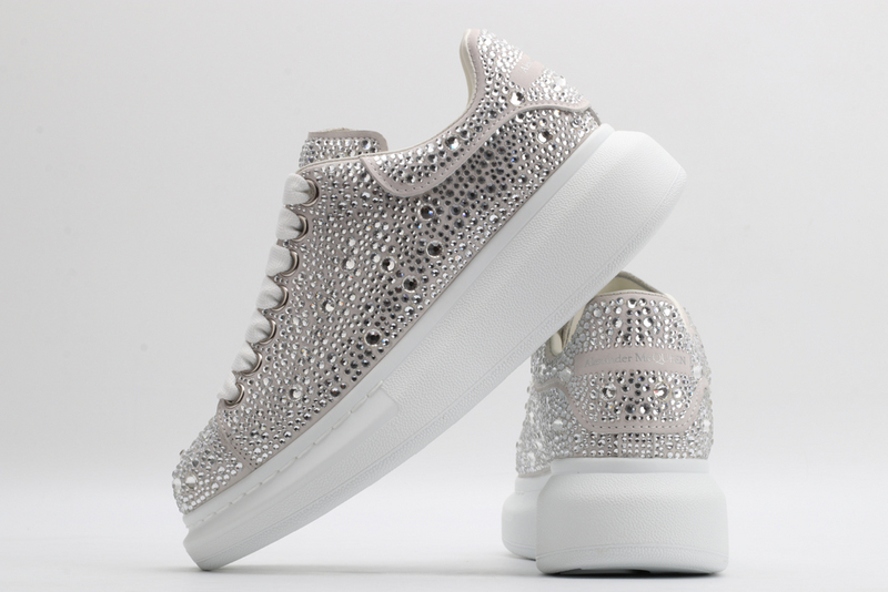 MCQUEEN OVERSIZED SNEAKER