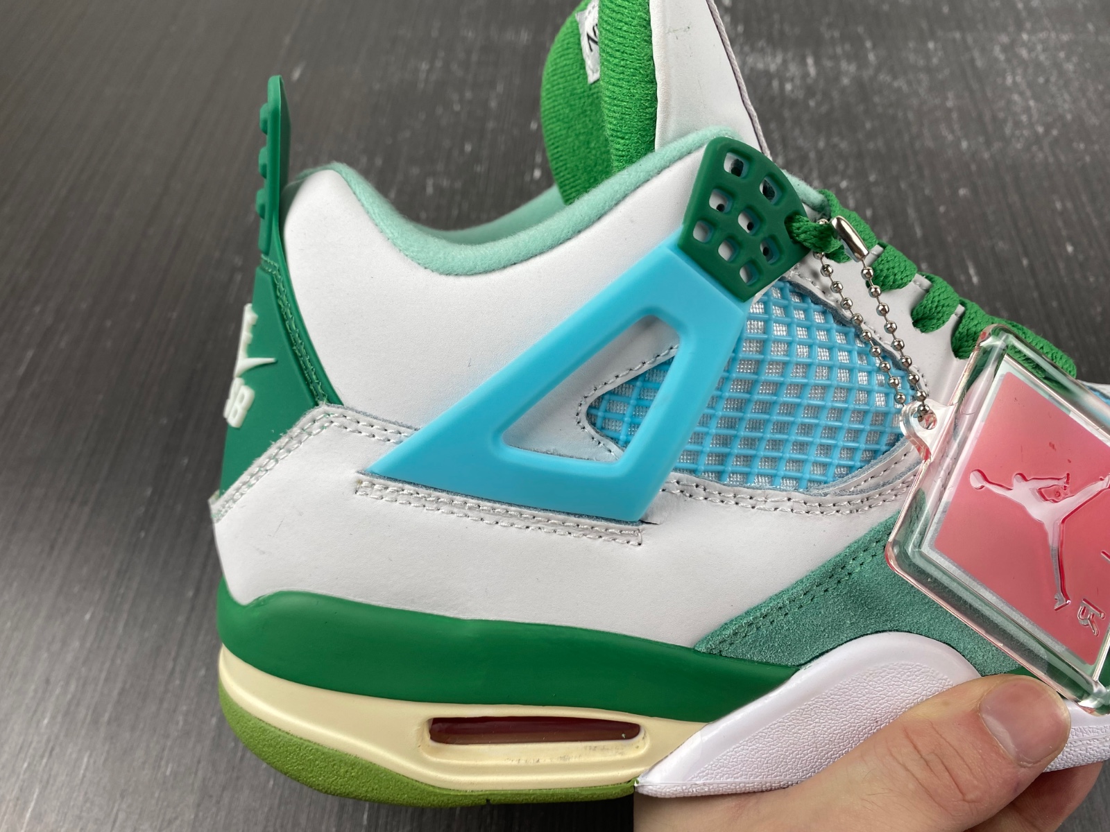Nike SB x Air Jordan 4 "Bulbasaur" Custom