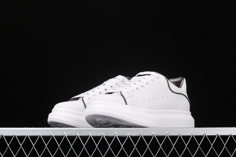 MCQUEEN OVERSIZED SNEAKER