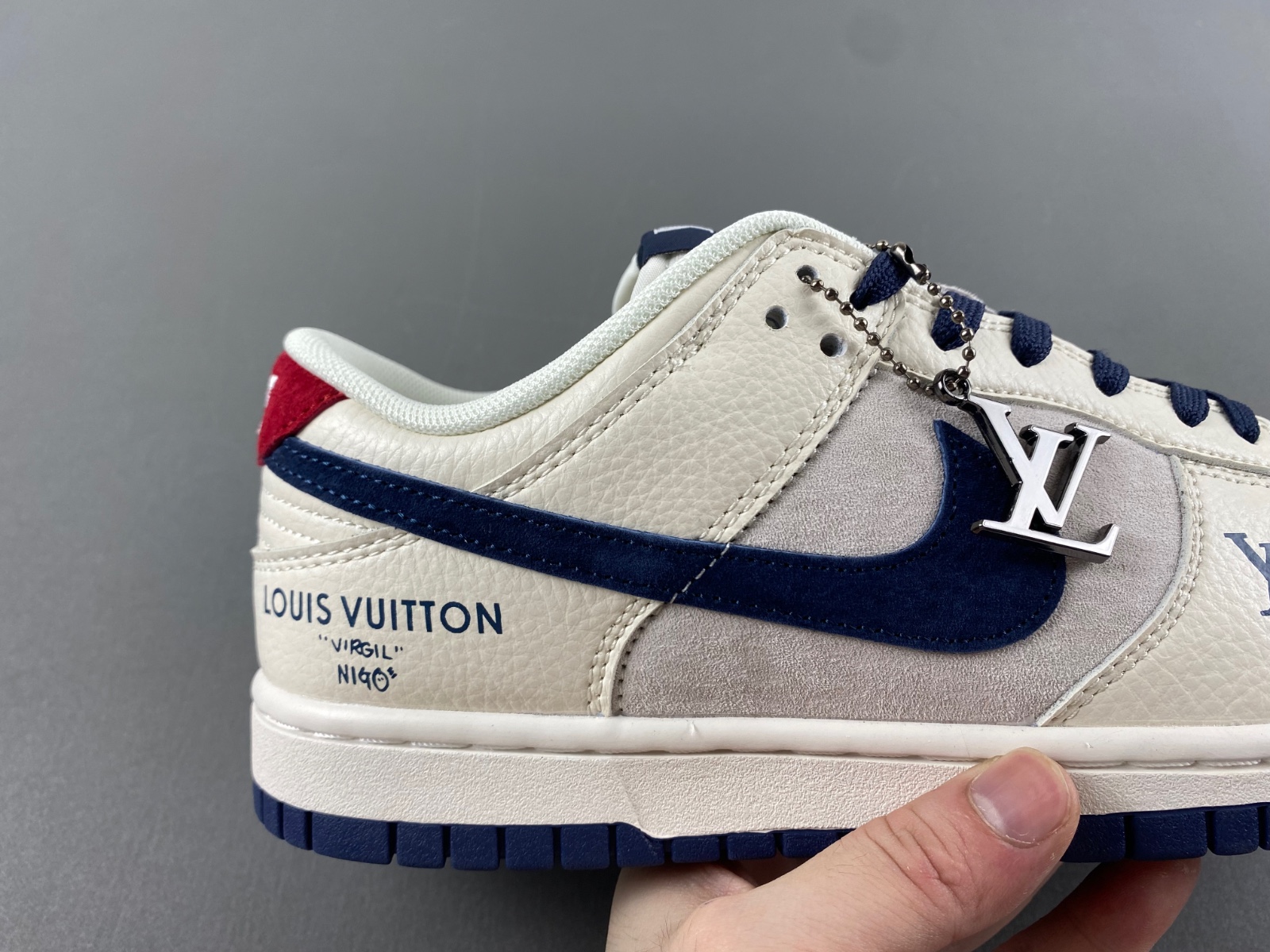 Nike SB Dunk Low    FC1688-134