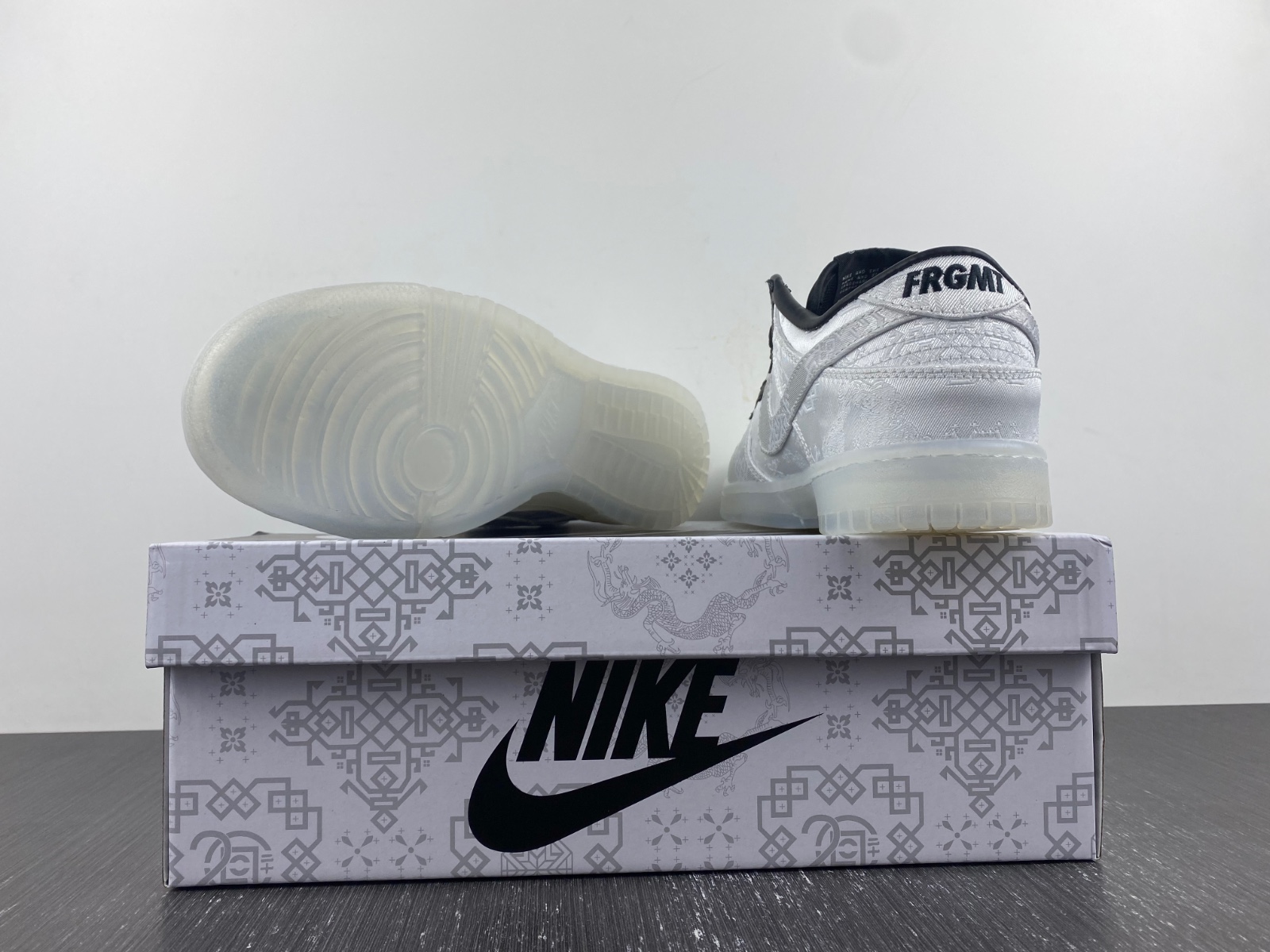 CLOT x fragment x Nike Dunk Low FN0315-110