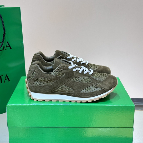 b0tte*a Ven*ta sneaker