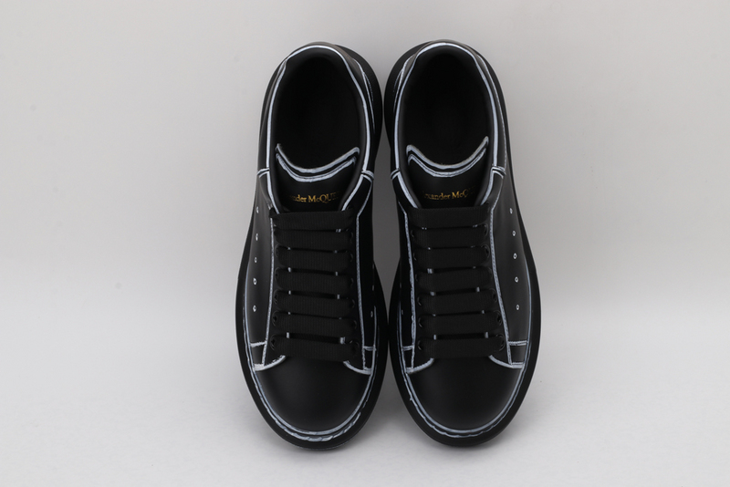 MCQUEEN OVERSIZED SNEAKER