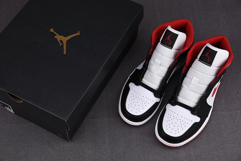 Air Jordan 1 Mid 