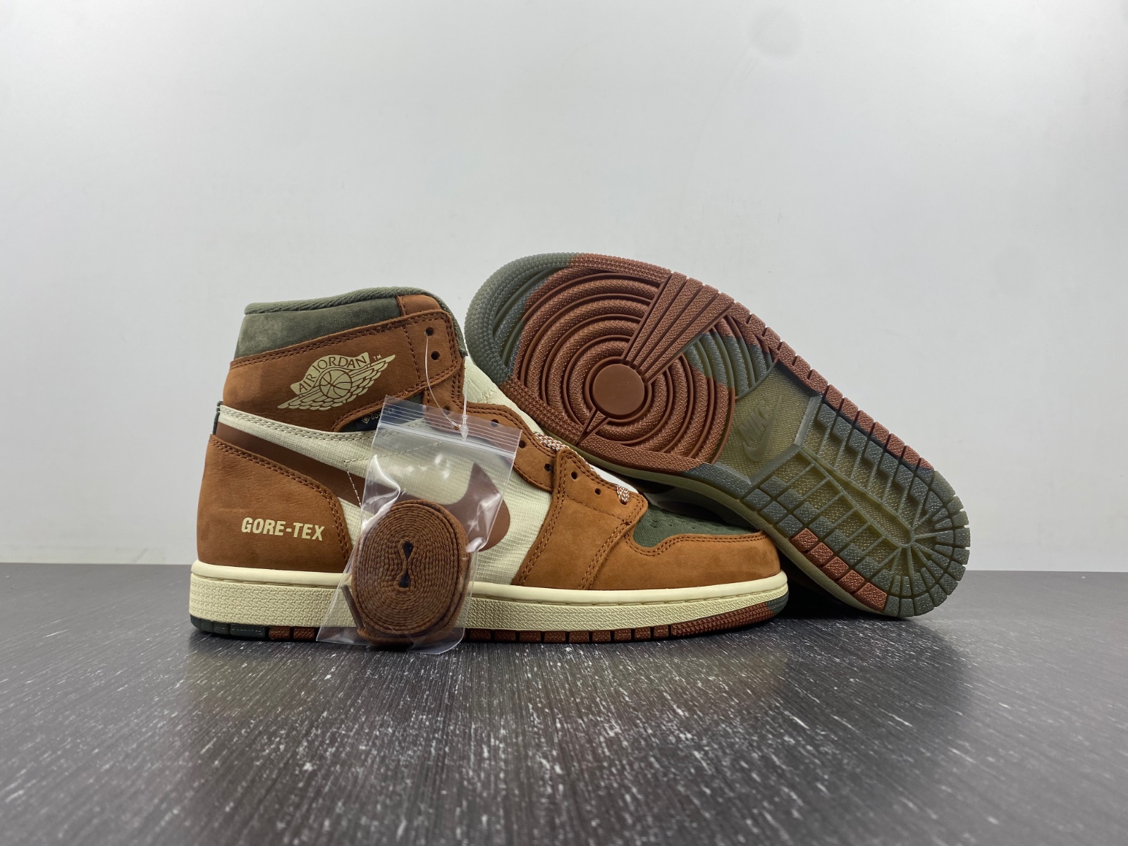 Air Jordan 1 Elements