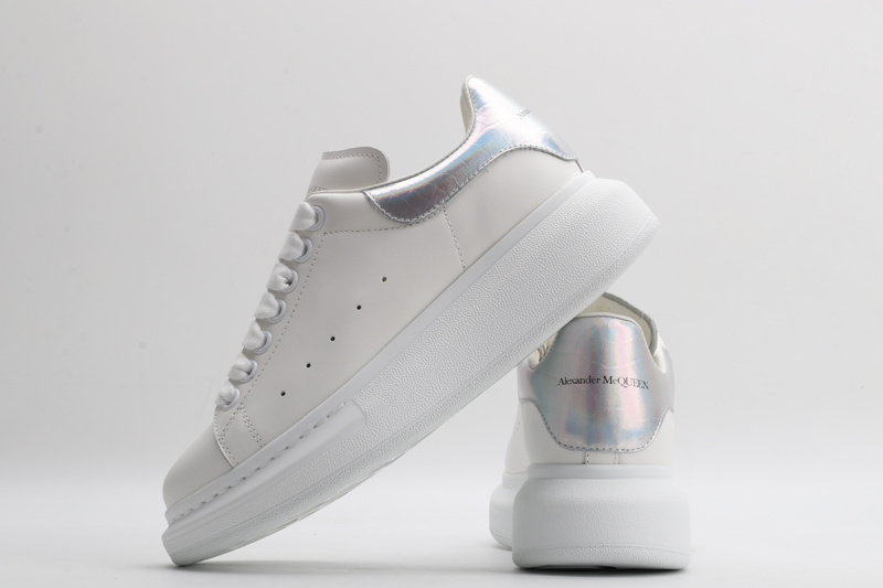 MCQUEEN OVERSIZED SNEAKER