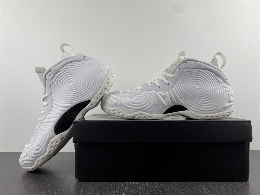 CDG x Nike Air Foamposite One DJ7952-100