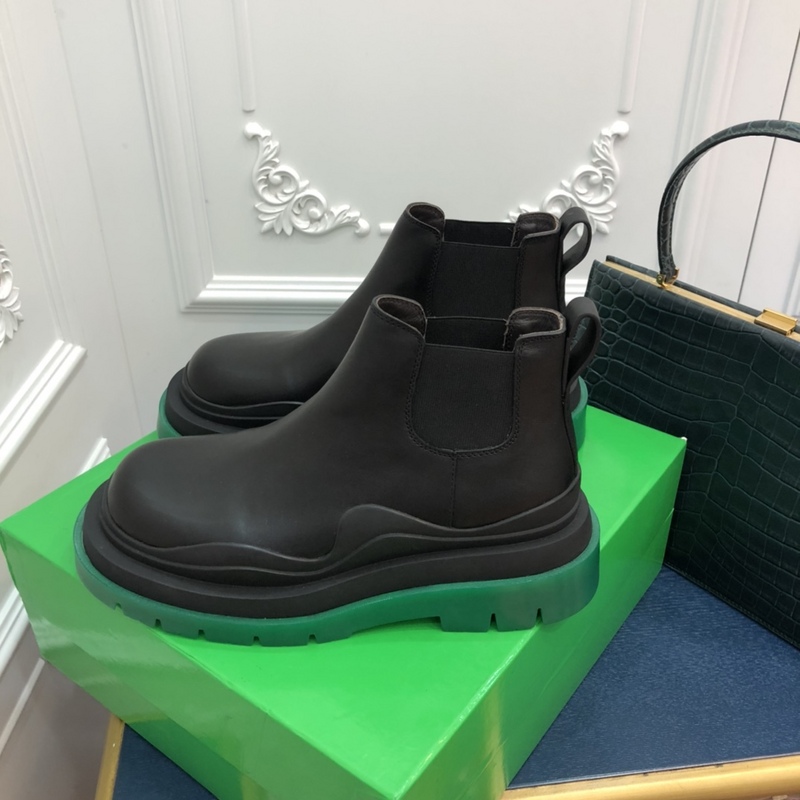 b0tte*a Ven*ta tire leather ankle boots
