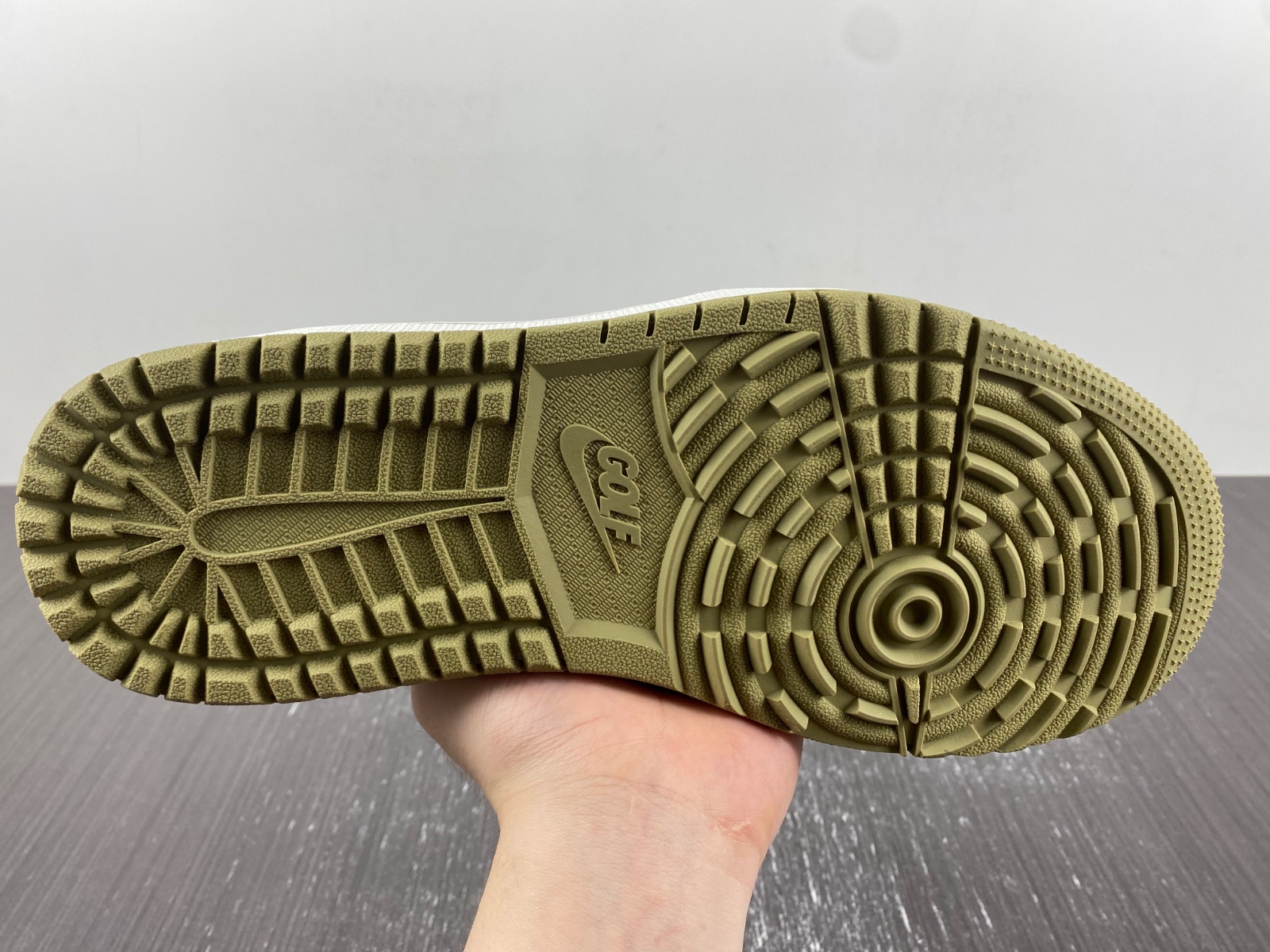 Travis Scott x Air Jordan 1 Low Golf FZ3124-200