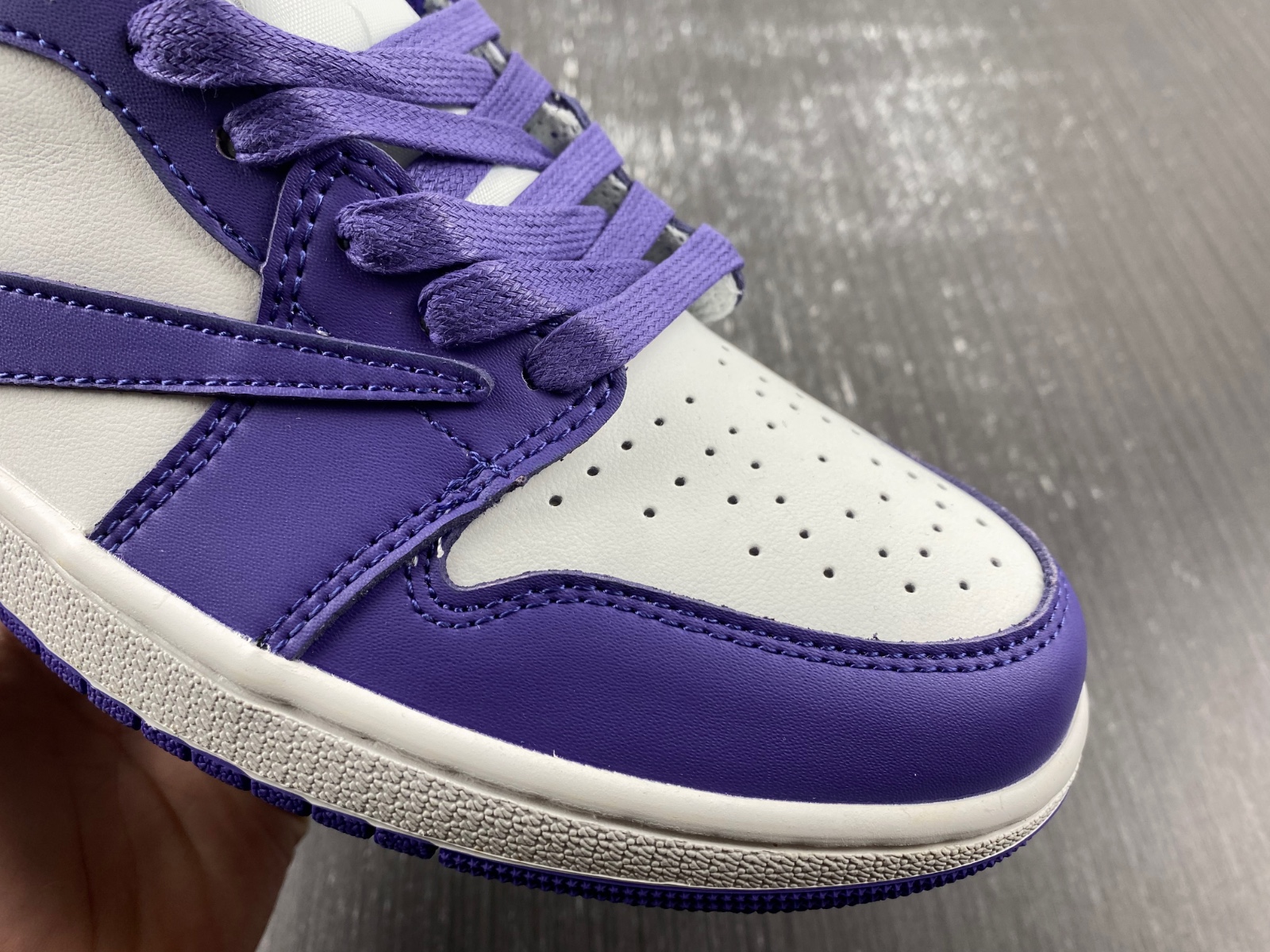 OFF-WHITE x Travis Scott x Air Jordan 1 custom