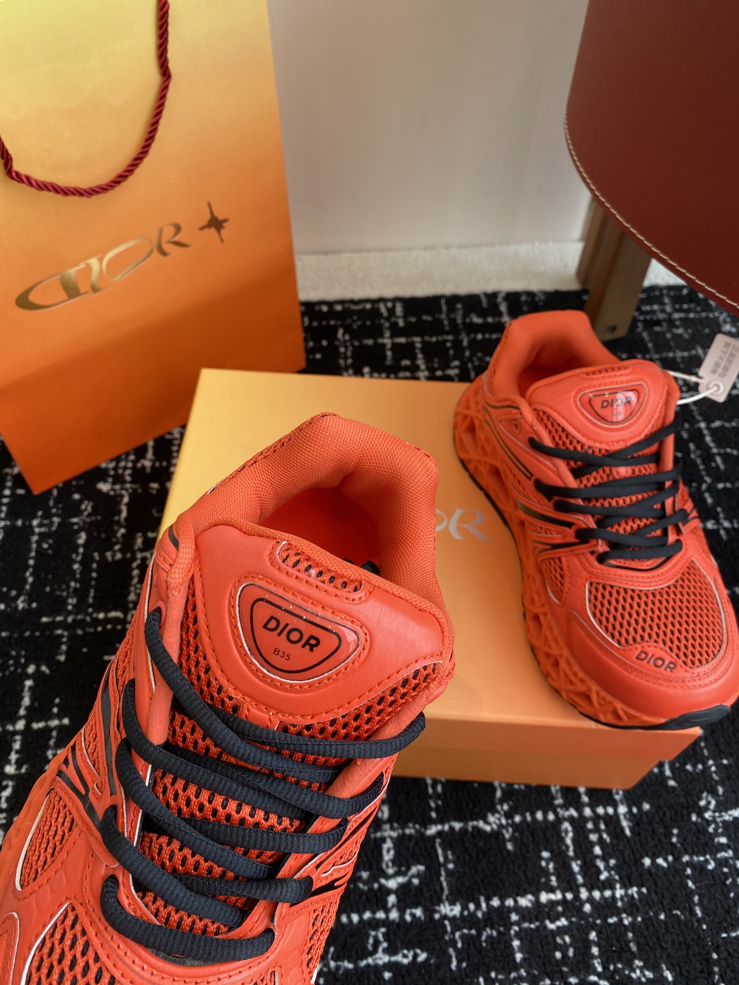 DIOR B35 SNEAKER