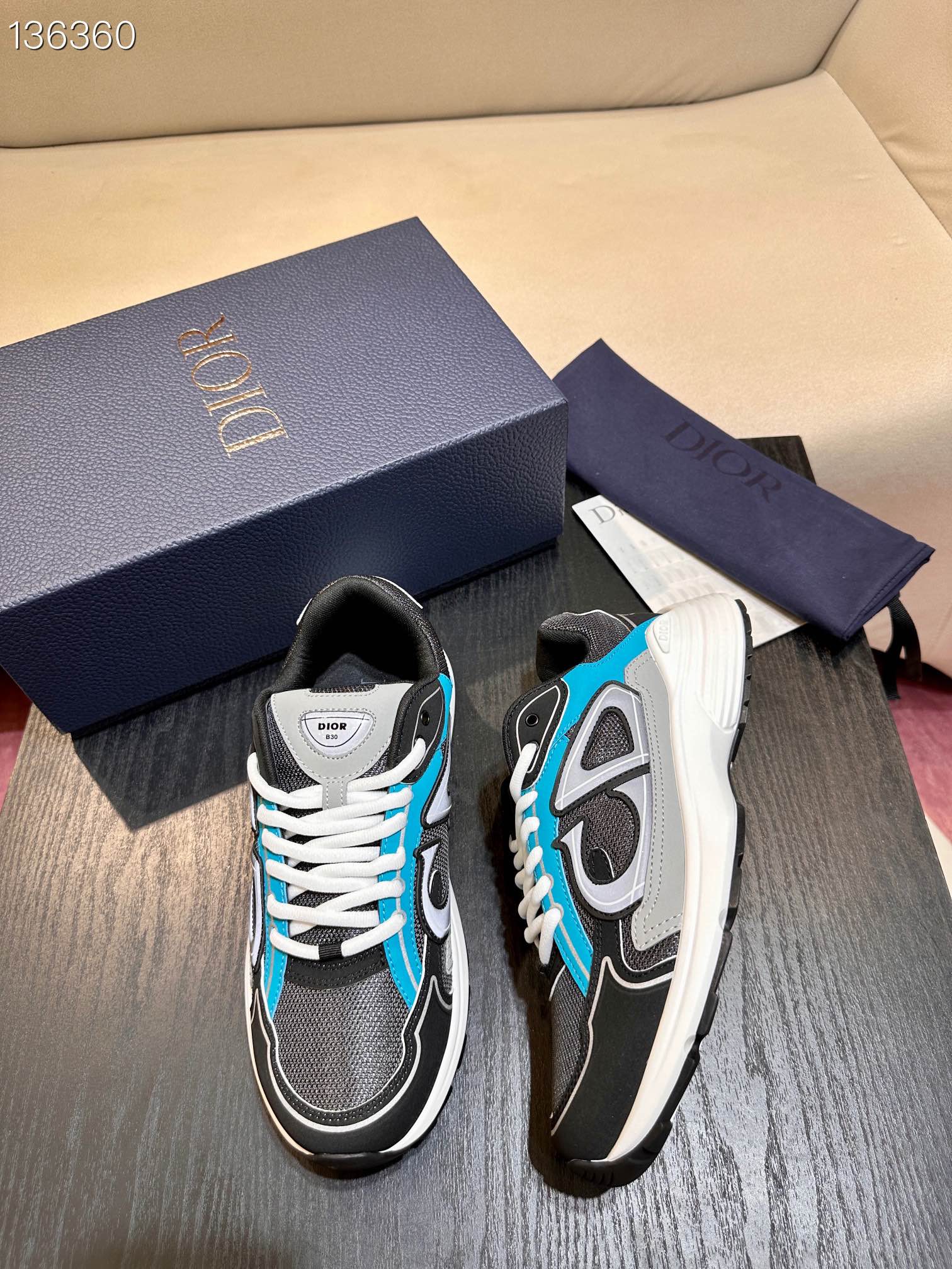 DIOR B30 SNEAKER