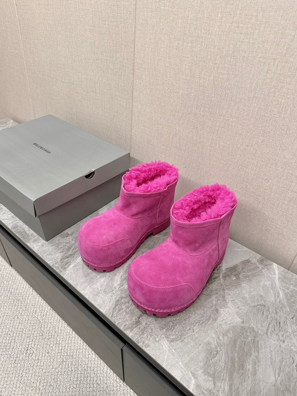 Balenciaga Winter Boots (Low-Top)