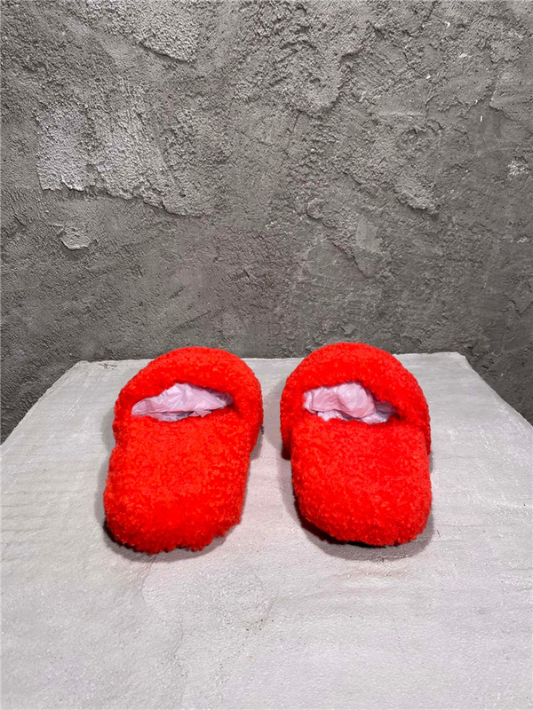 Balenciaga Furry Slides 