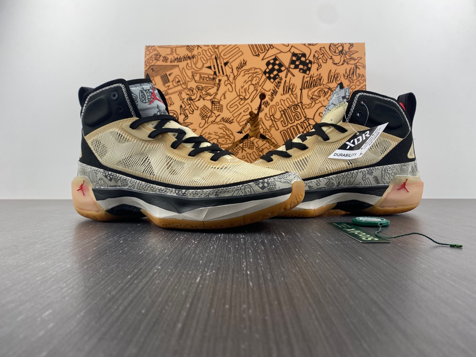 AIR JORDAN 37 