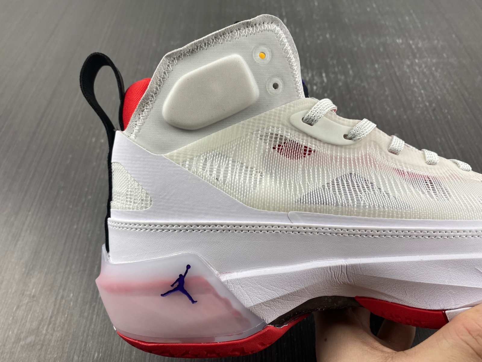 Air Jordan 37 “Hare”